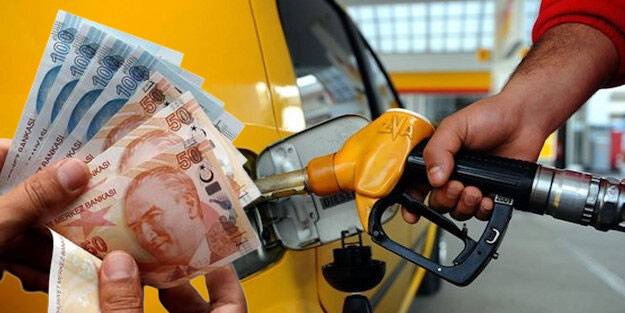 Benzine gece yarısı zam geliyor!