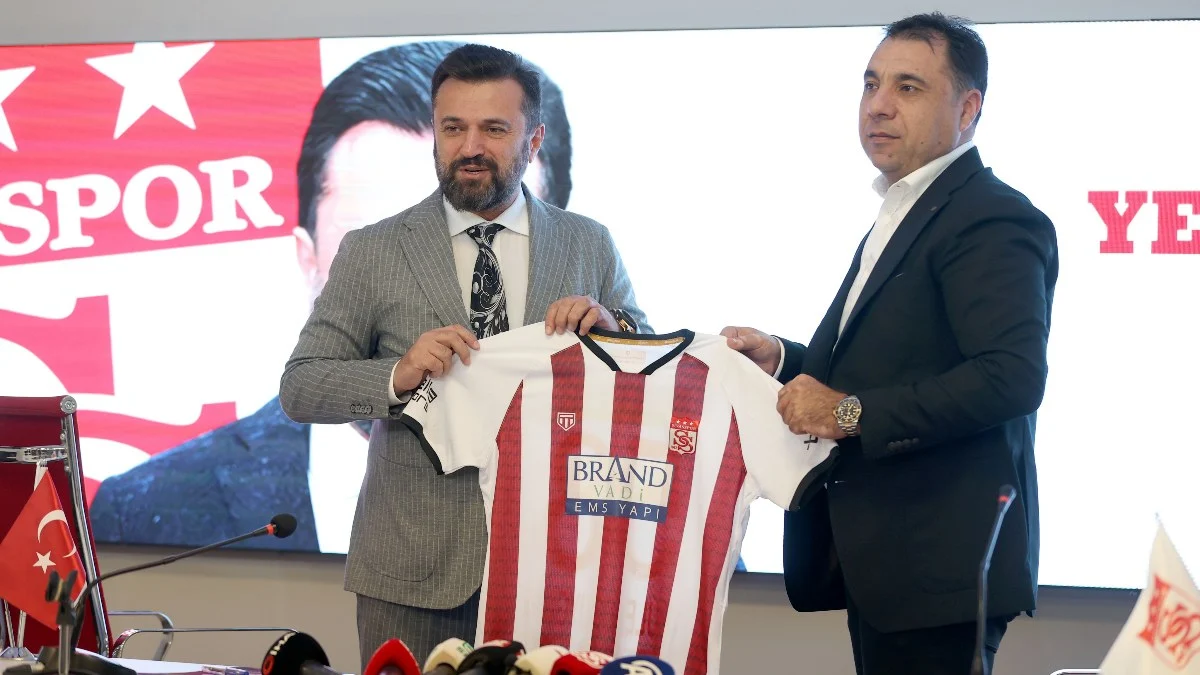 Sivasspor’da Bülent Uygun imzayı attı! Artık hürgeneralim