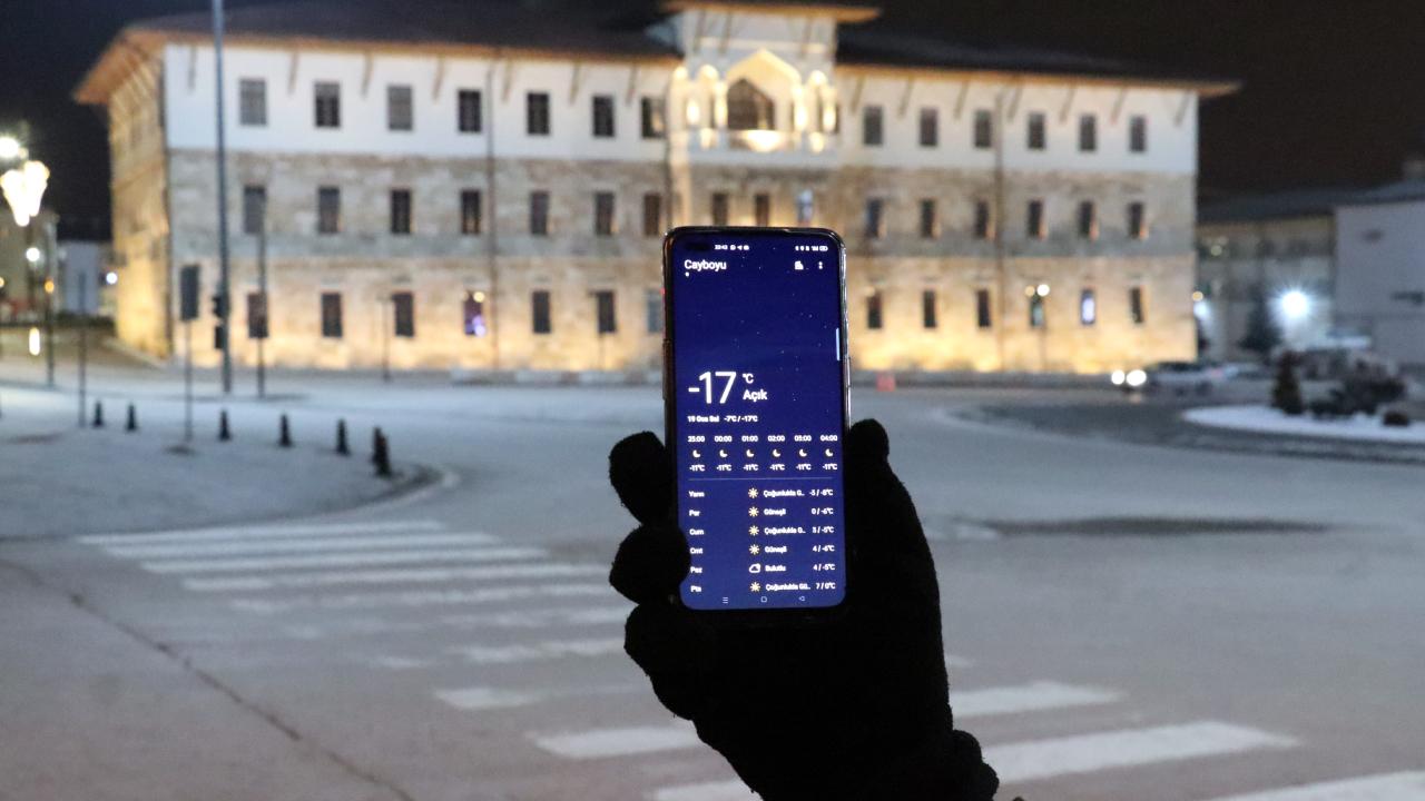 Meteoroloji Genel Müdürlüğü’nün tahminlerine göre yağışlar hafta boyunca tüm ülkede devam edecek.