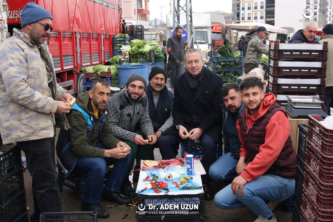 Adem Uzun Pazar’da Vatandaşla Buluştu!!!